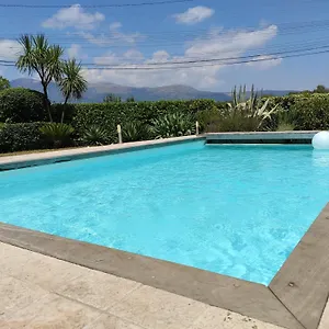  Hébergement de vacances Les Pins