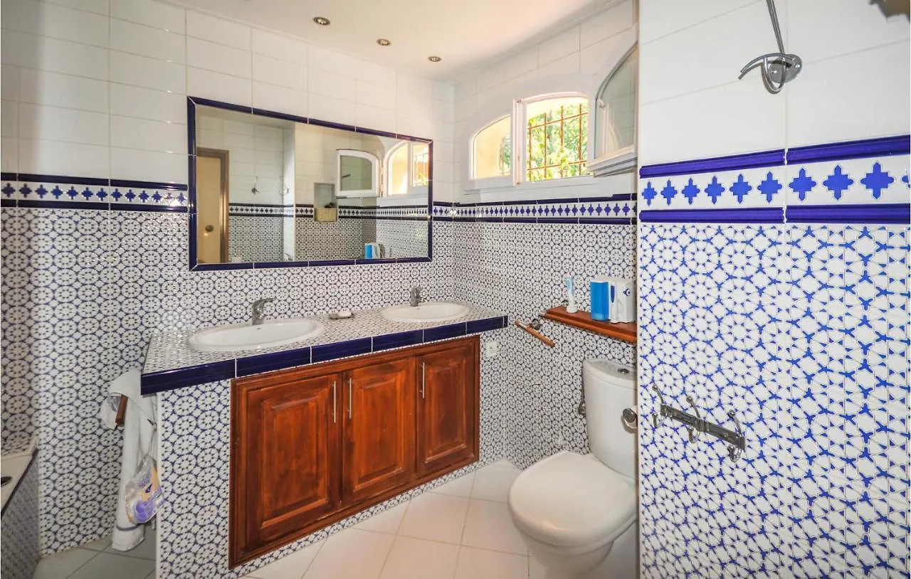 Nice Home In Roquefort Les Pins 0*, Roquefort-les-Pins France