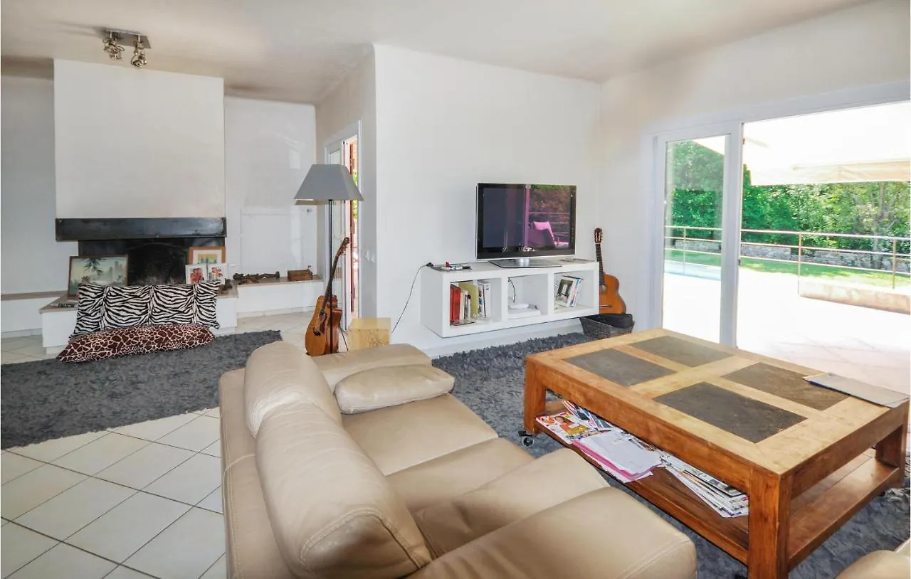 Nice Home In Roquefort Les Pins Holiday home Roquefort-les-Pins